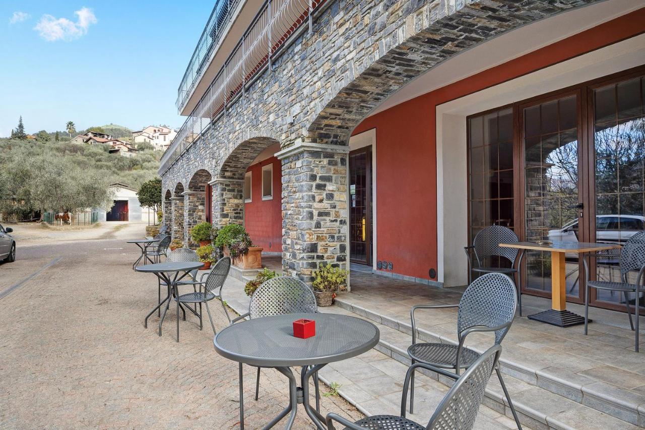 Messalina Agriturismo La Scuderia Molino Nuovo  المظهر الخارجي الصورة